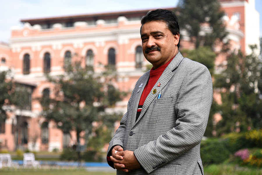 सिलवालको नियुक्तिमा कारण देखाऊ आदेश
